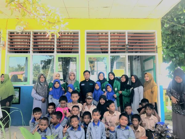 Kepsek SD Kayutanyo Sebut Kehadiran Mahasiswa Program KM VIII Unismuh Luwuk Dapat Meningkatkan Kualitas Pendidikan